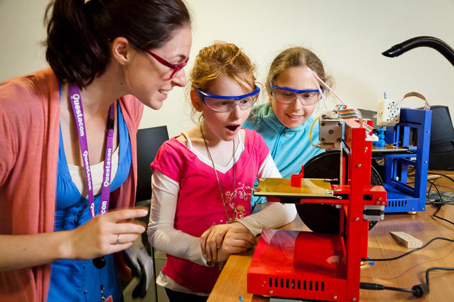 Детские мастер-классы по робототехнике, 3D и инженерным технологиям пройдут в «Аптекарском огороде»